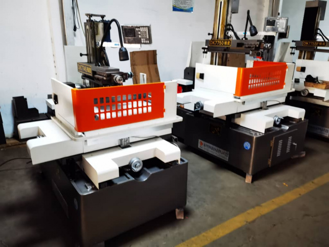 Продажа электроэрозионного проволочно-вырезного станка DK7750